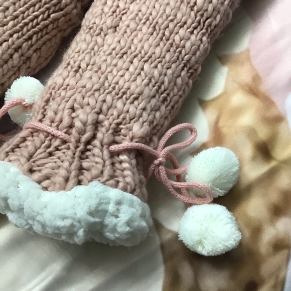 NEW Anti-Slip Sherpa Lined Socks - Picture 5 of 7